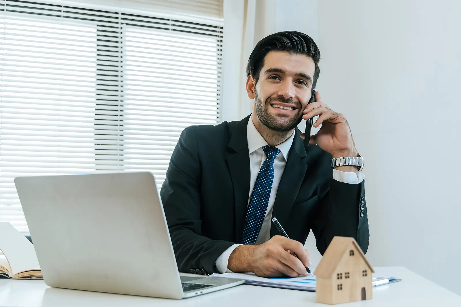Should You Self-Manage or Hire a Property Manager in Cypress, TX?